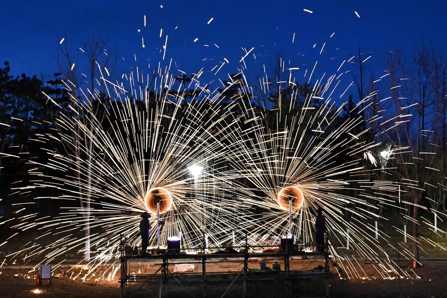 Kineserne går tirsdag ind i hestens år. Fejringen af nytåret gik i gang den 2. februar og foregår over 40 dage. (Arkivfoto).