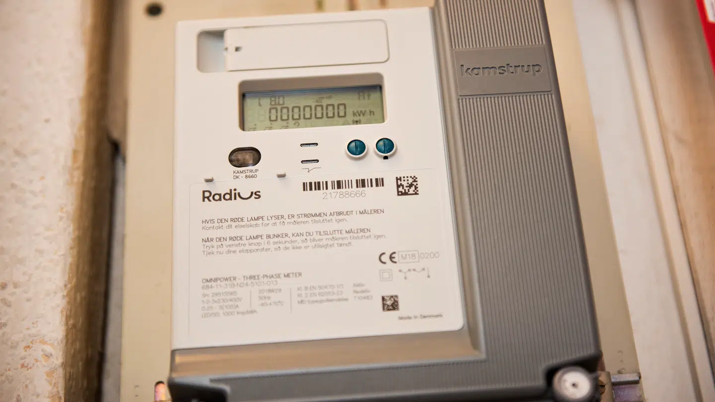 Det store el-selskab Radius, der har cirka 1,1 million kunder i København, Nordsjælland og Midtsjælland, hæver prisen for strøm fra 1. april i år.