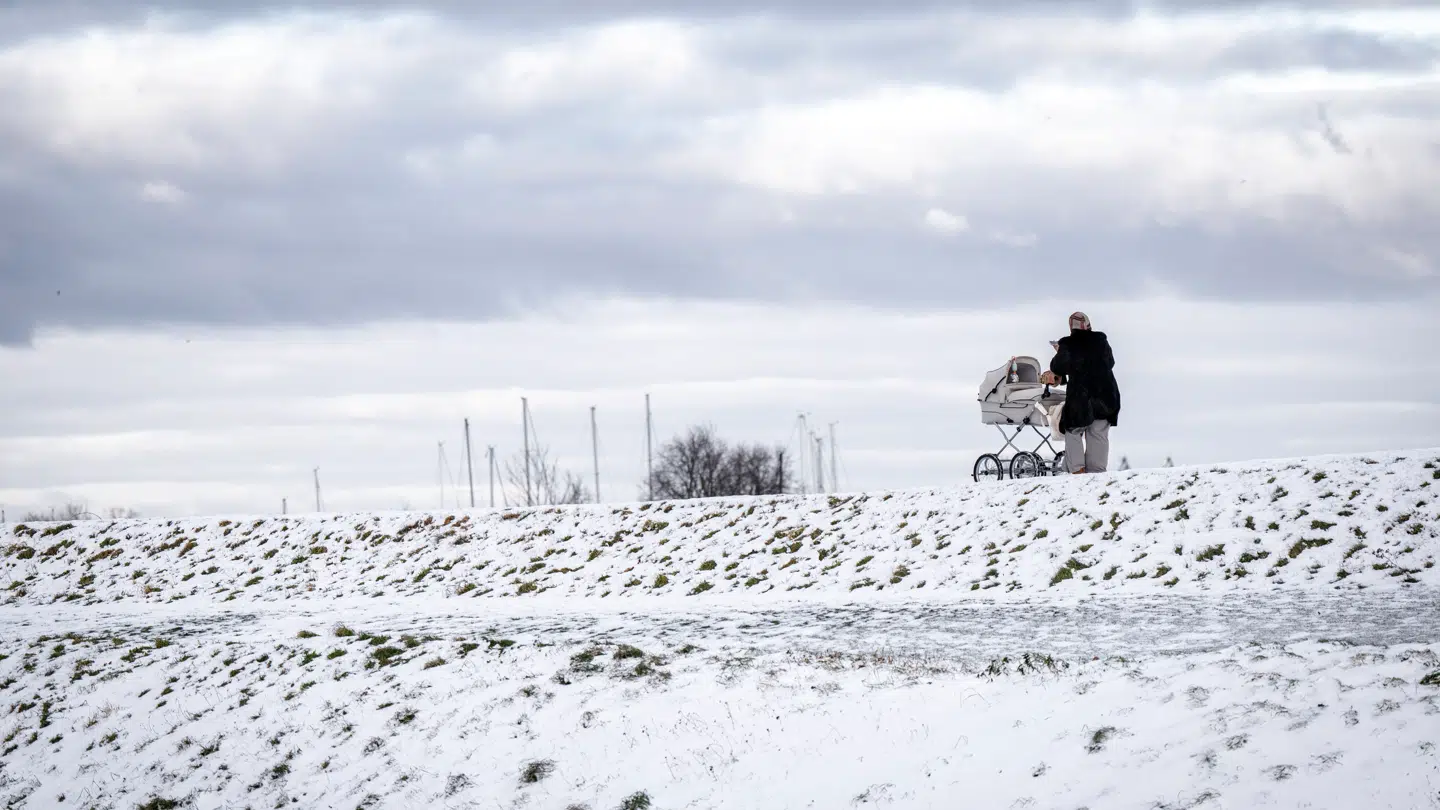 Temperaturer tirsdag vil ligge mellem nul og fire graders frost, men natten vil dog blive endnu koldere.