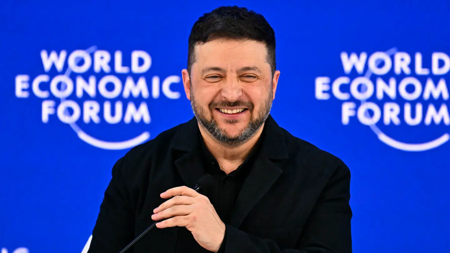 Der er god grund til at smile for den ukrainske præsident, Volodymyr Zelenskyj, i de her dage. Det går nemlig for en gangs skyld godt for Ukraine ved fronten.