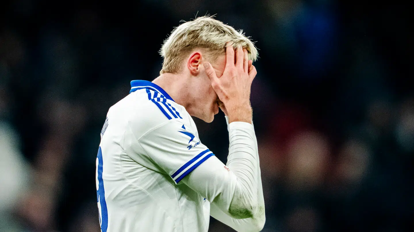 Viktor Dadason ærgrer sig i pokalkampen mod Viborg.