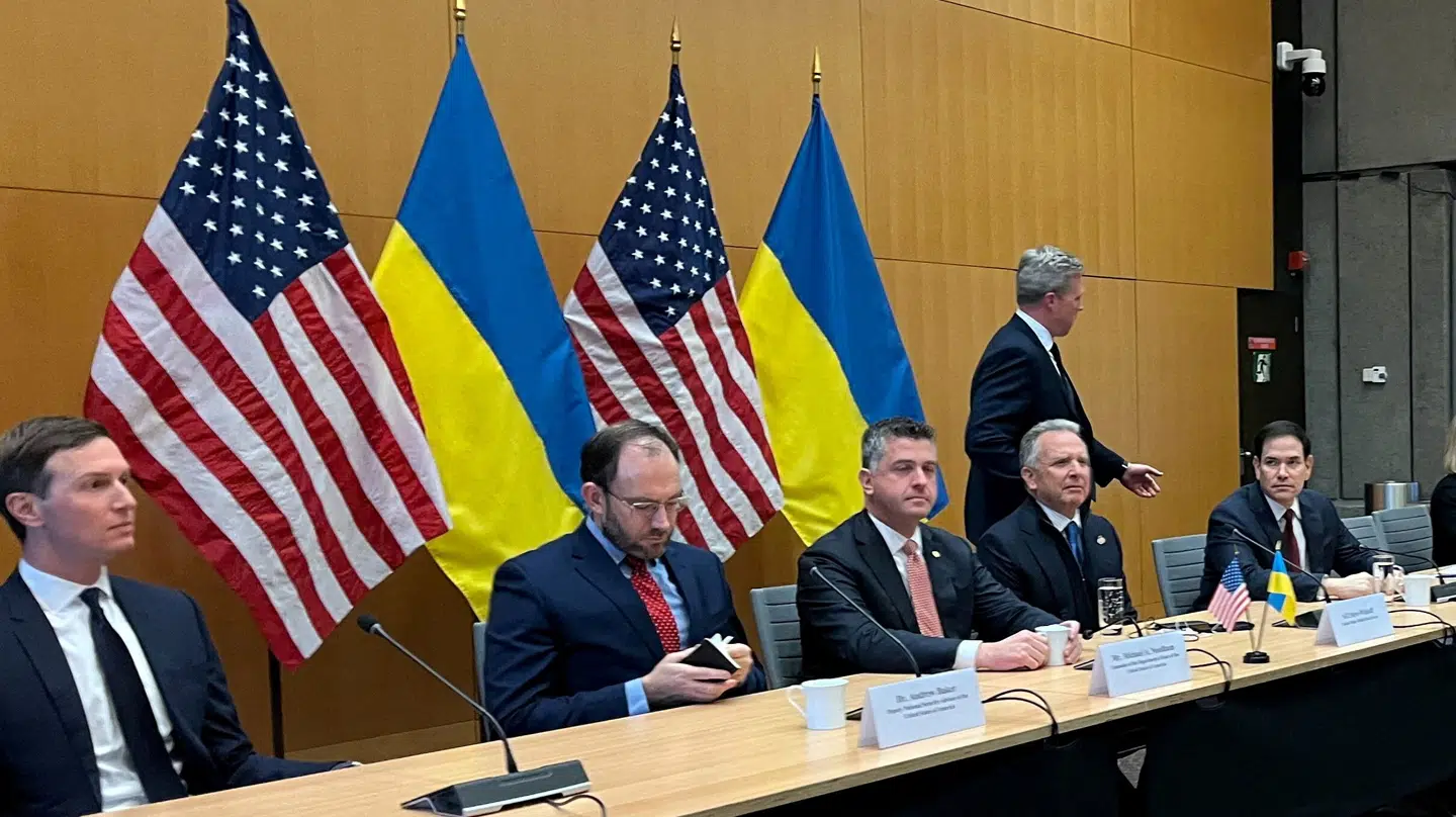 Arkiv: Amerikansk og ukrainsk delegation til forhandlinger i Geneve, november 2025.