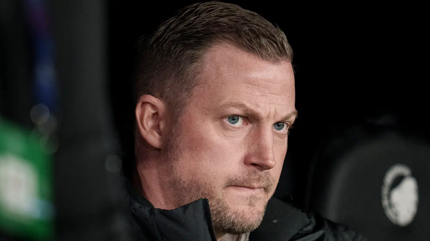 Jacob Neestrup er fortsat FCK-træner, selvom klubben skuffer stort i Superligaen.