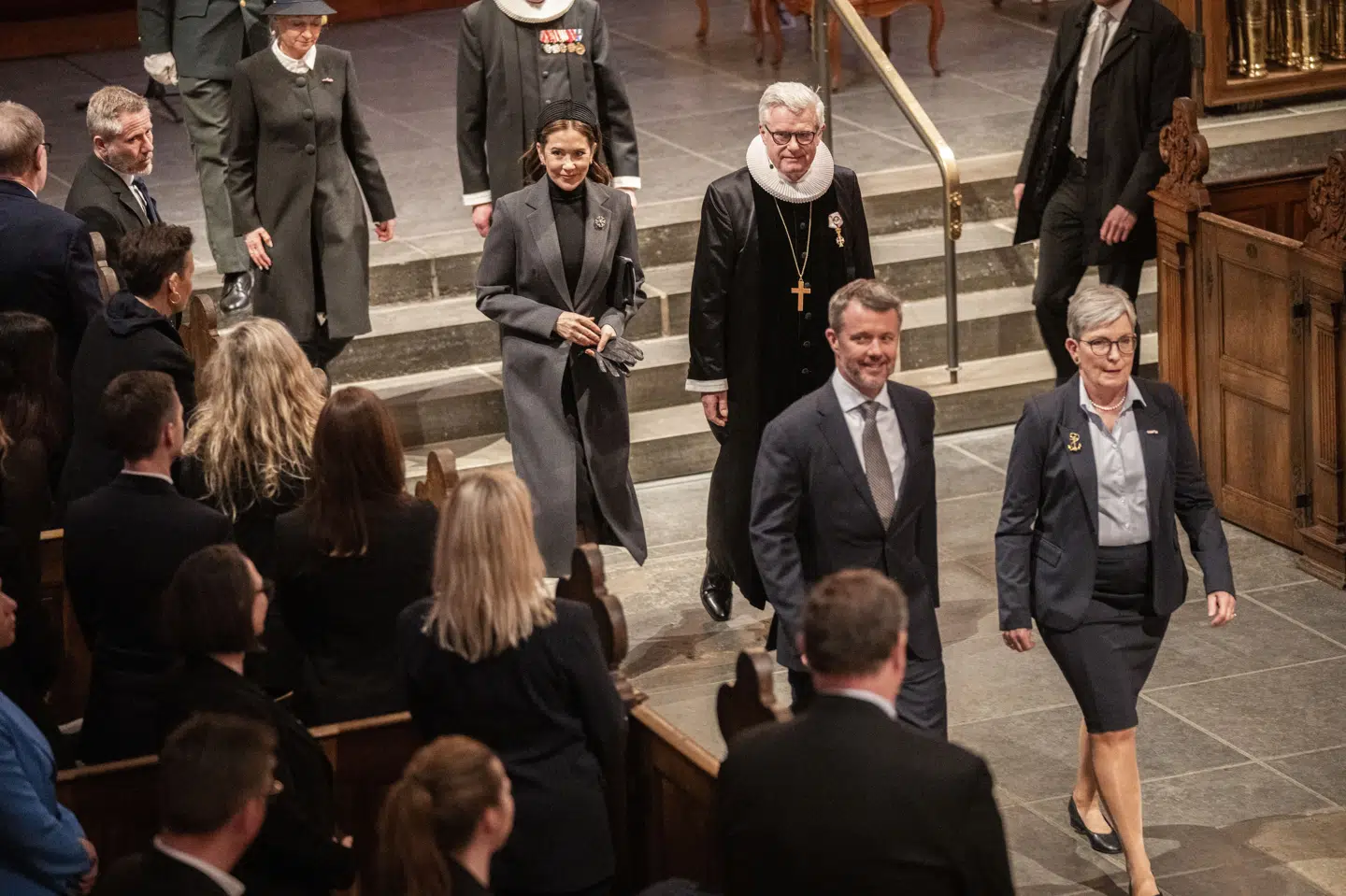 Kong Frederik og dronning Mary deltog sidste år ved et lignende arrangement, hvor treårsdagen for invasionen blev markeret. (Arkivfoto).