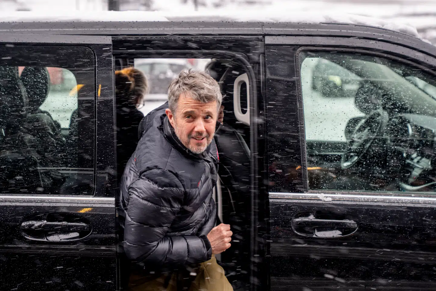 Kong Frederik besøger igen onsdag Grønland, for tredje gang på sine to år som konge. Her ses han ved sidste besøg i april.