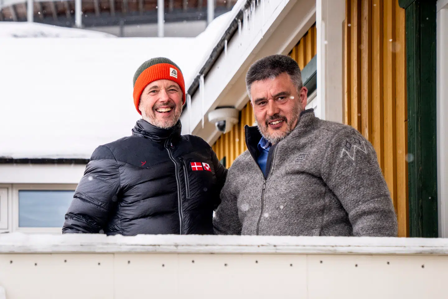 Kong Frederik var tydeligt glad for gensynet og delte flere krammere med Kim Kielsen, da parlamentsformanden sidste år inviterede på frokost i Inatsisartut under kong Frederiks seneste besøg i Grønland.