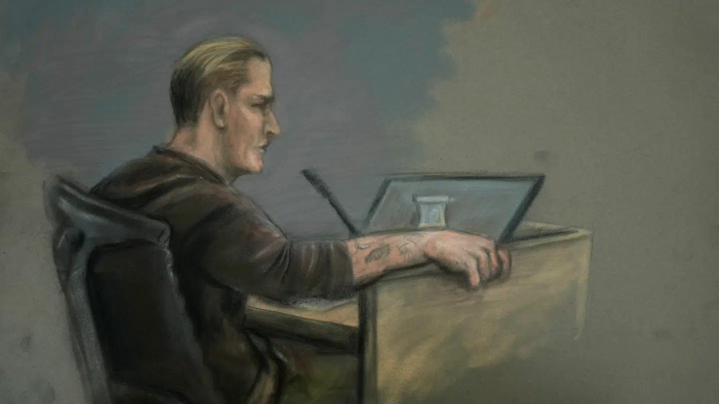 Et tegning lavet af Marius Borg Høiby fredag i retten. Der er ikke lavet en ny tegning af Høiby siden.