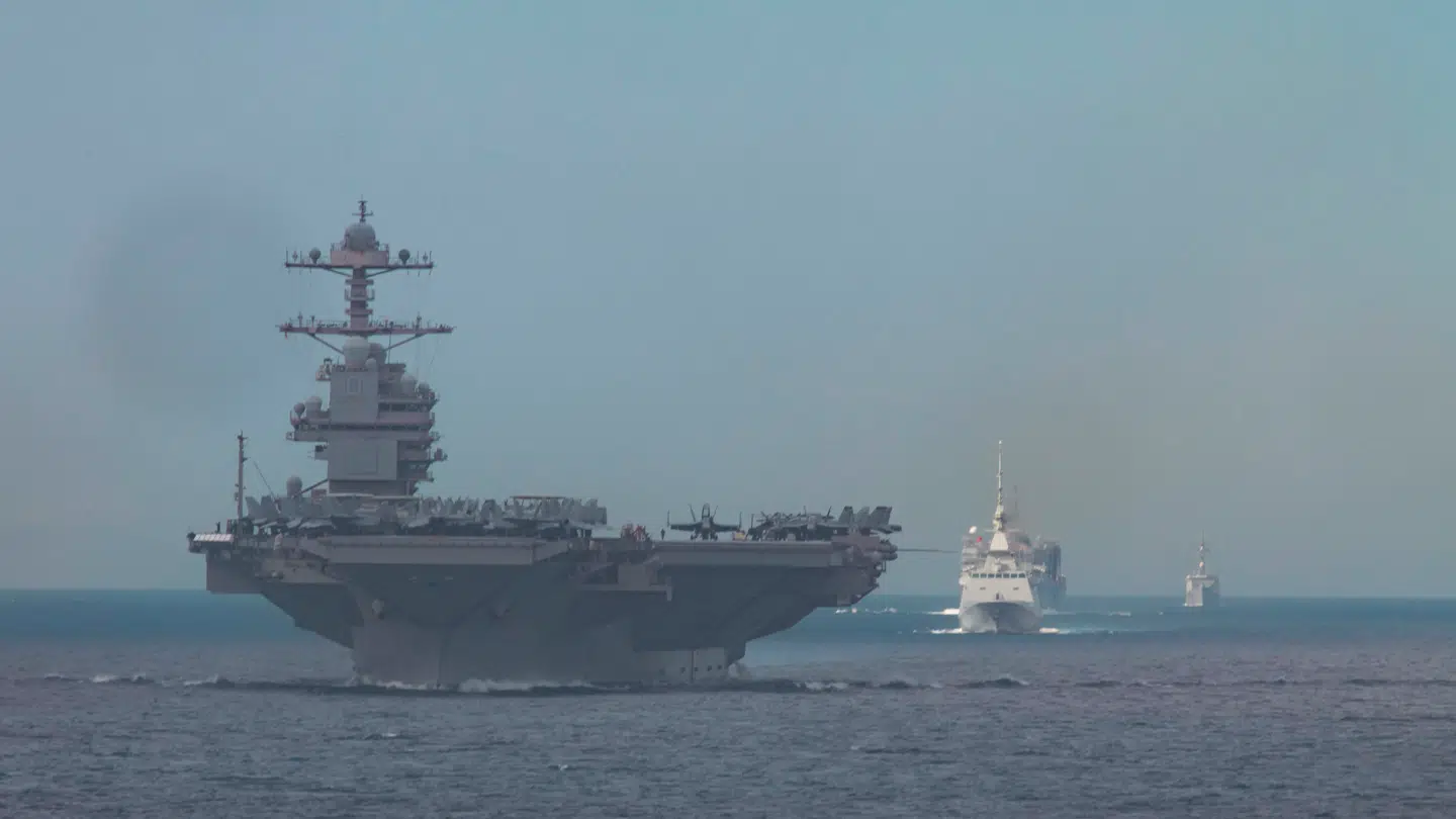 USA har sendt en række krigsskibe – ikke mindst hangarskibet USS Gerald Ford – mod Iran.