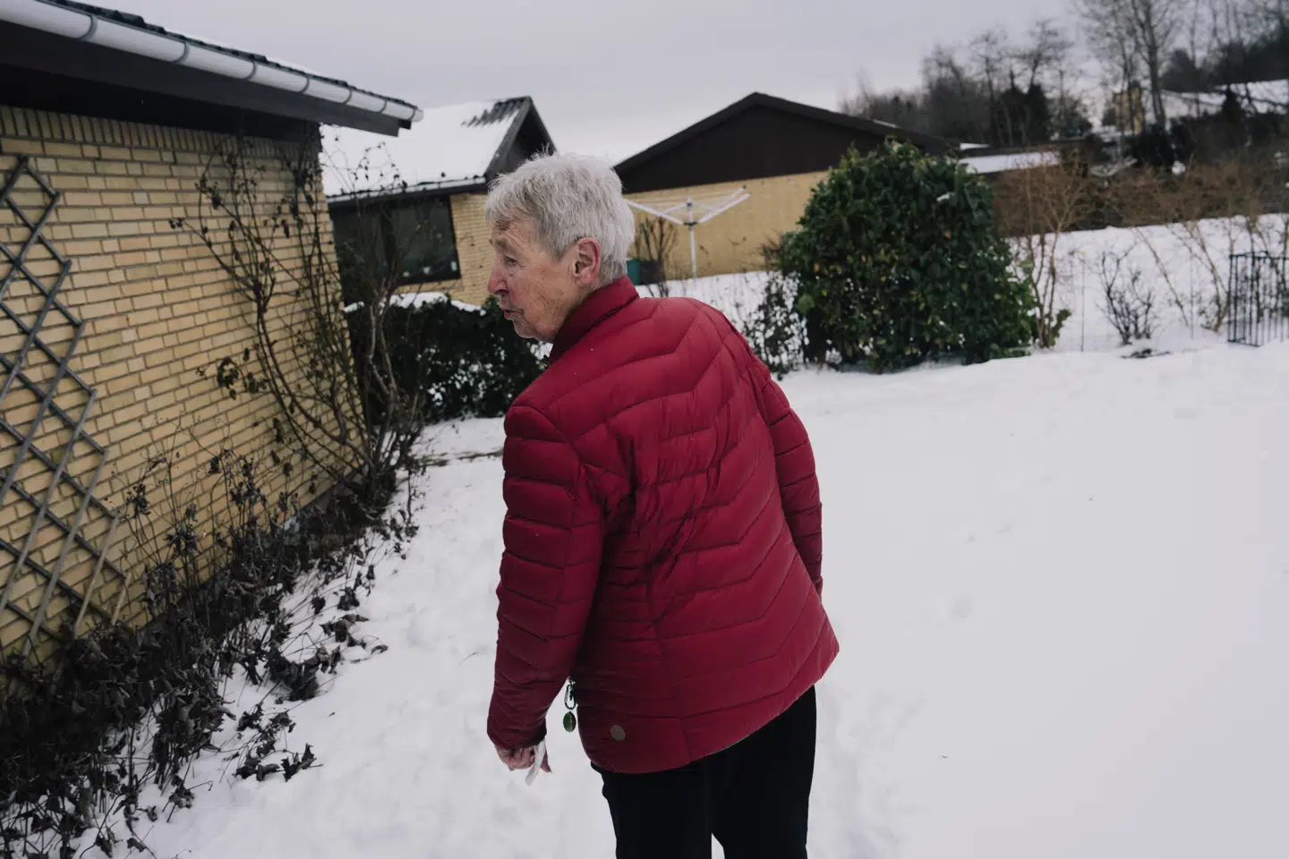 Nordsjællands Politi oplyser, at særligt S-togslinjerne og Kystbanen bliver brugt i forbindelse med det stigende antal indbrud i Nordsjælland. Eve Havgaard Hermansens nabolag i Helsingør har på under en haft en række indbrud. Hun var selv udsat for indbrudsforsøg.