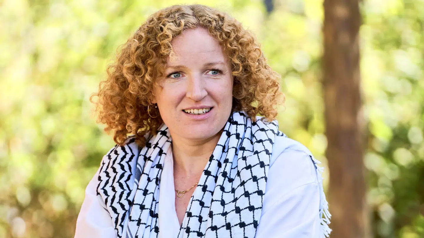 Rosa Lund (EL). Enhedslisten holder pressemøde ved sommergruppemøde i Bibliotekshaven i København torsdag den 4. september 2025.