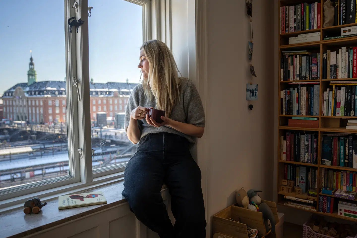 Helene H. Arkil bor i Reventlowsgade ved Hovedbanegården og er så bekymret over, hvad et kommende metrobyggeri kan komme til at betyde for hendes familie, at hun stiller op til det kommende valg til Vesterbro Lokaludvalg.