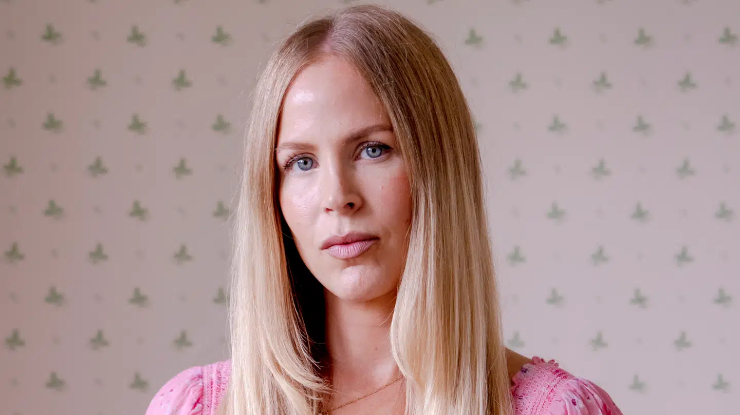 Eva Selsing sender en bredside afsted mod Mette Frederiksen, som hun mener taler med to tunger, når det kommer til udlændingepolitiken.