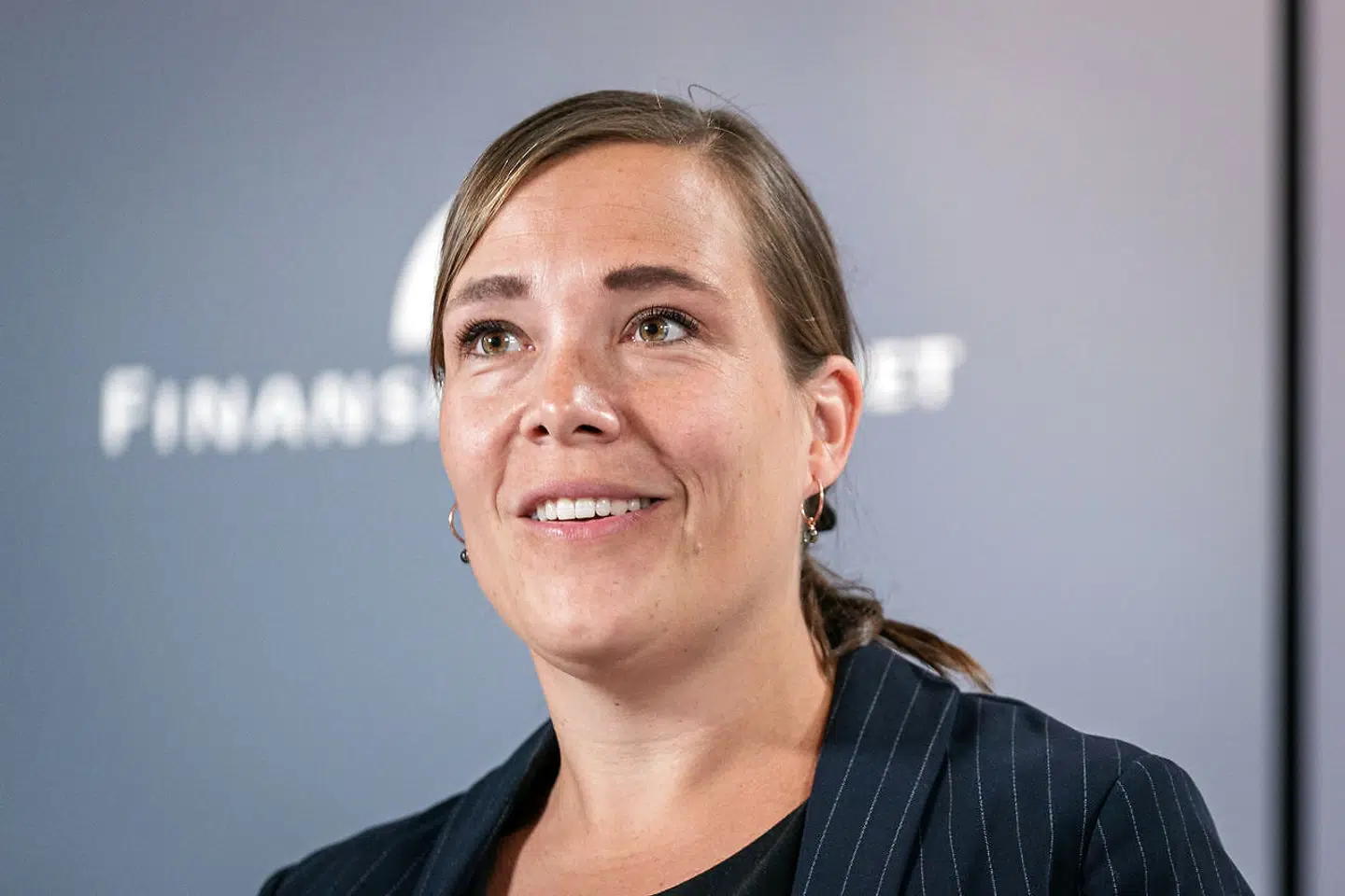 Social- og indenrigsminister Astrid Krag vil sikre udsatte børn med flere og tidligere anbringelser. Ny lov sætter barnet i centrum.