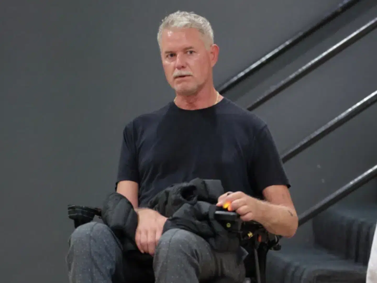 Eric Dane blev fotograferet i LAX-lufthavn i november 2025.