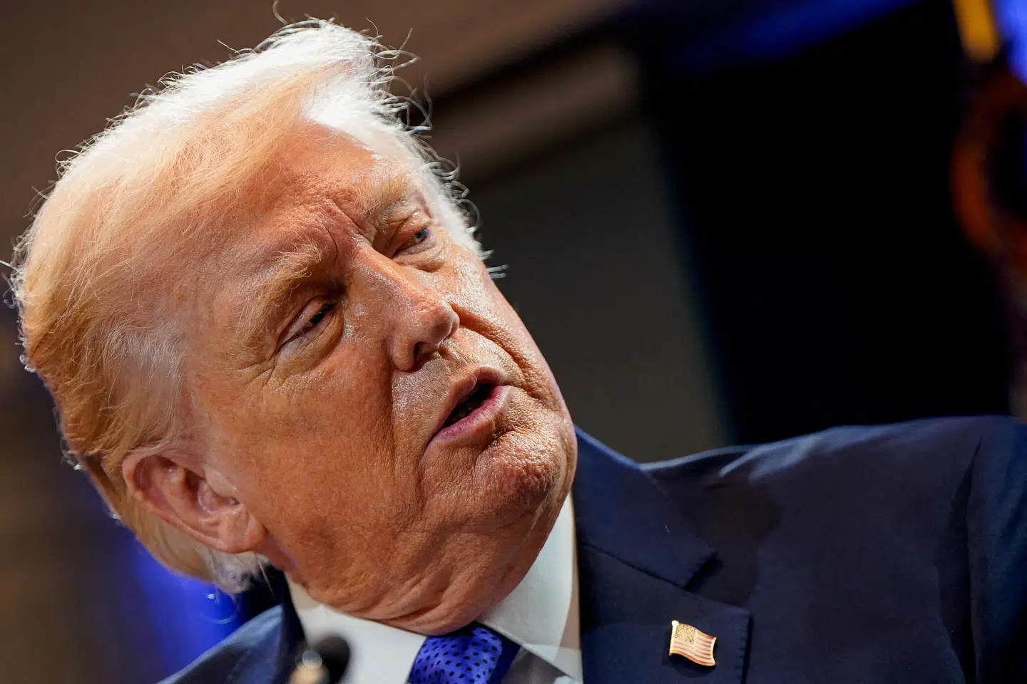 Donald Trump rablede løs på pressemødet efter nederlaget om told i Højesteret. Her blev en ny told også introduceret.