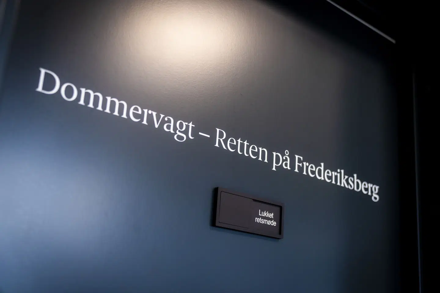 To unge mænd blev lørdag formiddag fremstillet i grundlovsforhør i Retten på Frederiksbergs dommervagt ved Vestre Fængsel. Retsmødet foregår for lukkede døre. (Arkivfoto).