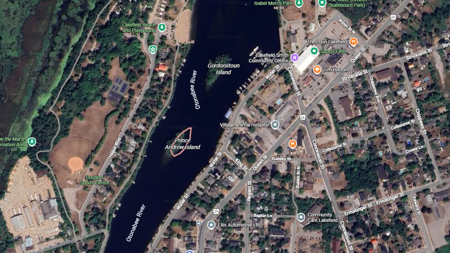 De to øer på billedet, skal begge have nye navne.