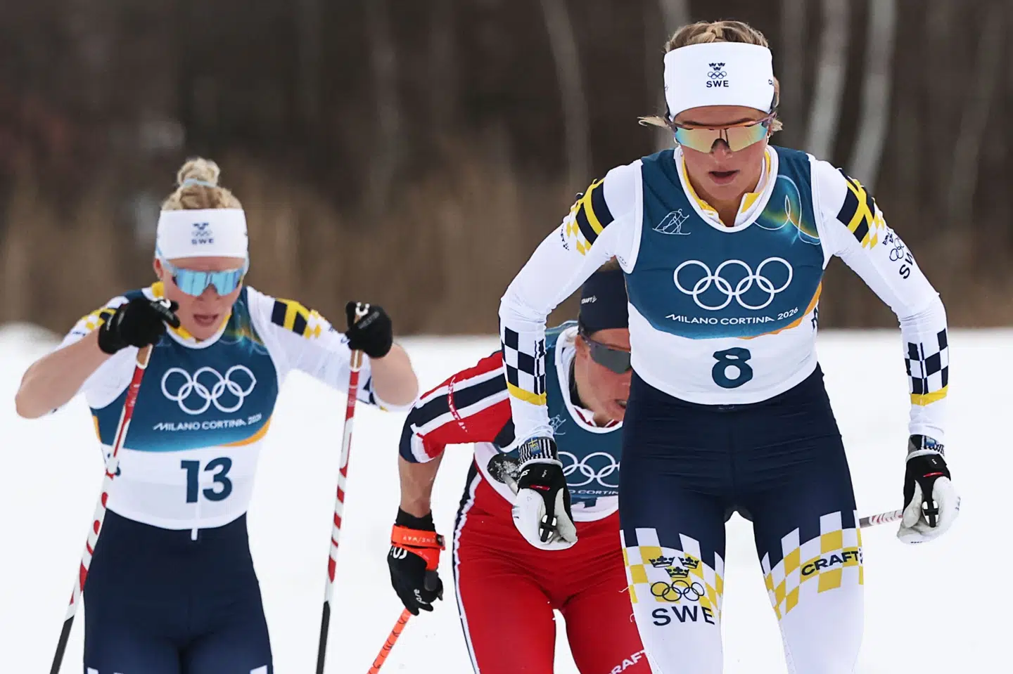 Sveriges langrendsløbere Jonna Sundling og Frida Karlsson har begge meldt sig syge før kvindernes 50-kilometers massestart søndag. (Arkivfoto).