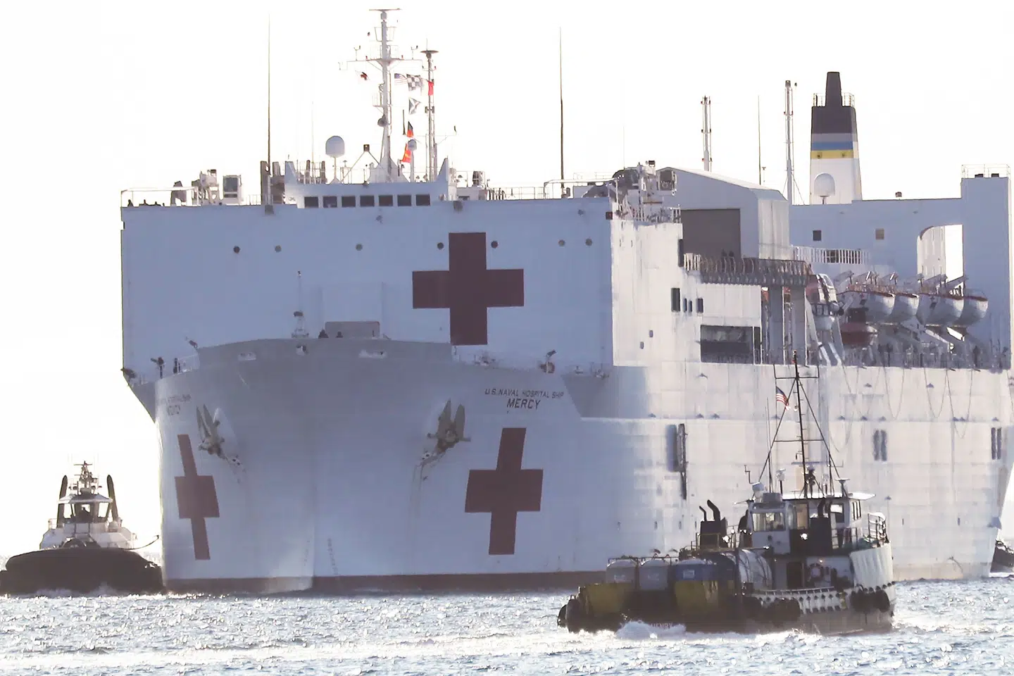 USNS "Mercy" har 1000 sengepladser. Det har en længde på godt og vel 272 meter og en bredde på lige over 32 meter. (Arkivfoto).