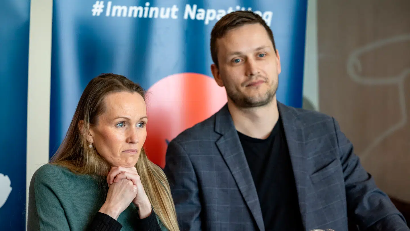 Her ses Grønlands minister for sundhed, Anna Wangenheim (Demokraterne) sammen med Grønlands landsstyreformand Jens-Frederik Nielsen.