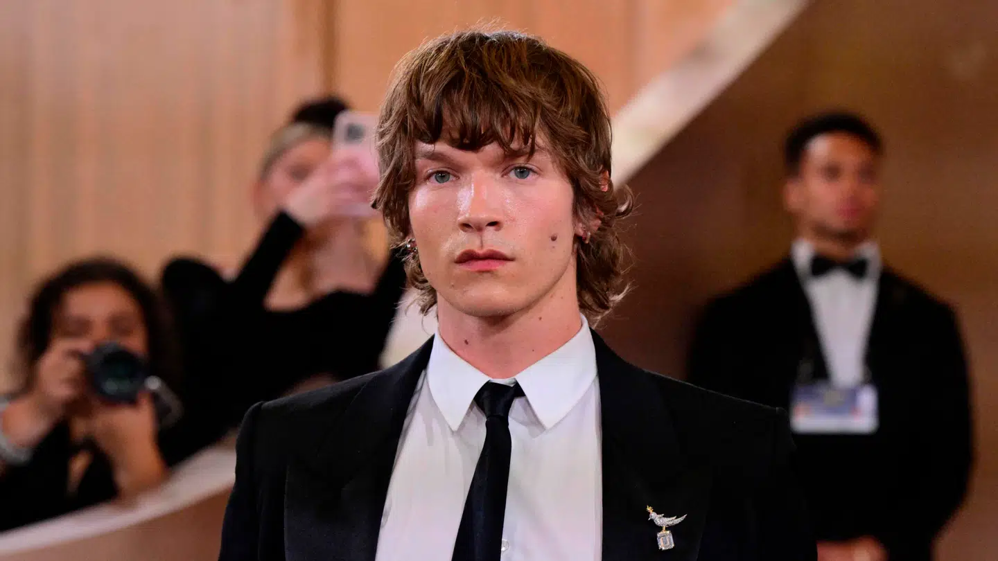 Skuespilleren Connor Storrie er en af de to hovedrolleindehaveren i den canadiske kultserie 'Heated Rivalry'.