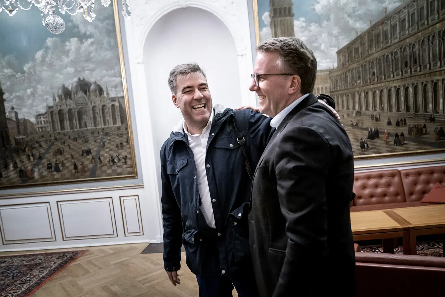 Klima-, energi- og forsyningsminister Lars Aagaard (M) og erhvervsminister Morten Bødskov (S) glæder sig over, at Danmark kan øge sit bidrag til Europas energiforsyning.