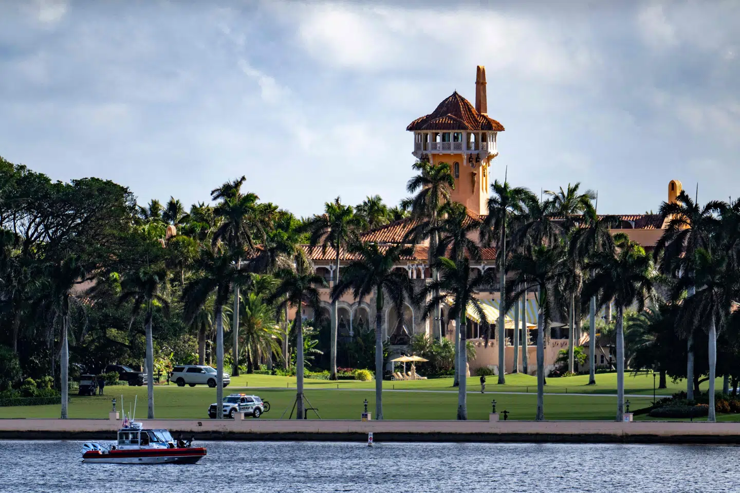 Ejendommen Mar-a-Lago ligger i Florida. Præsident Donald Trump befandt sig ikke på stedet, da en mand ifølge Secret Service forsøgte at bryde ind. (Arkivfoto).