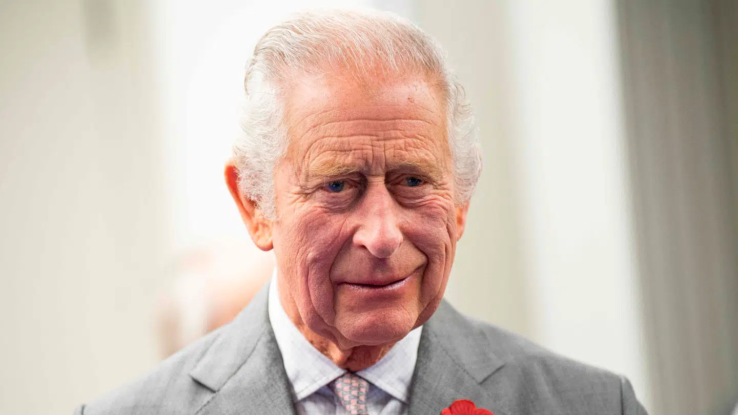 Kong Charles har ifølge britiske medier besluttet at give politiet fuld adgang til interne dokumenter fra Buckingham Palace.