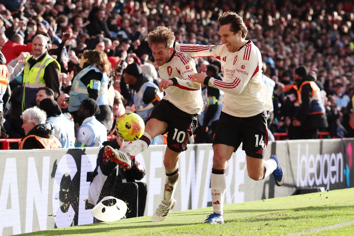 Alexis Mac Allister kom Liverpool til undsætning i opgørets allersidste dampe.