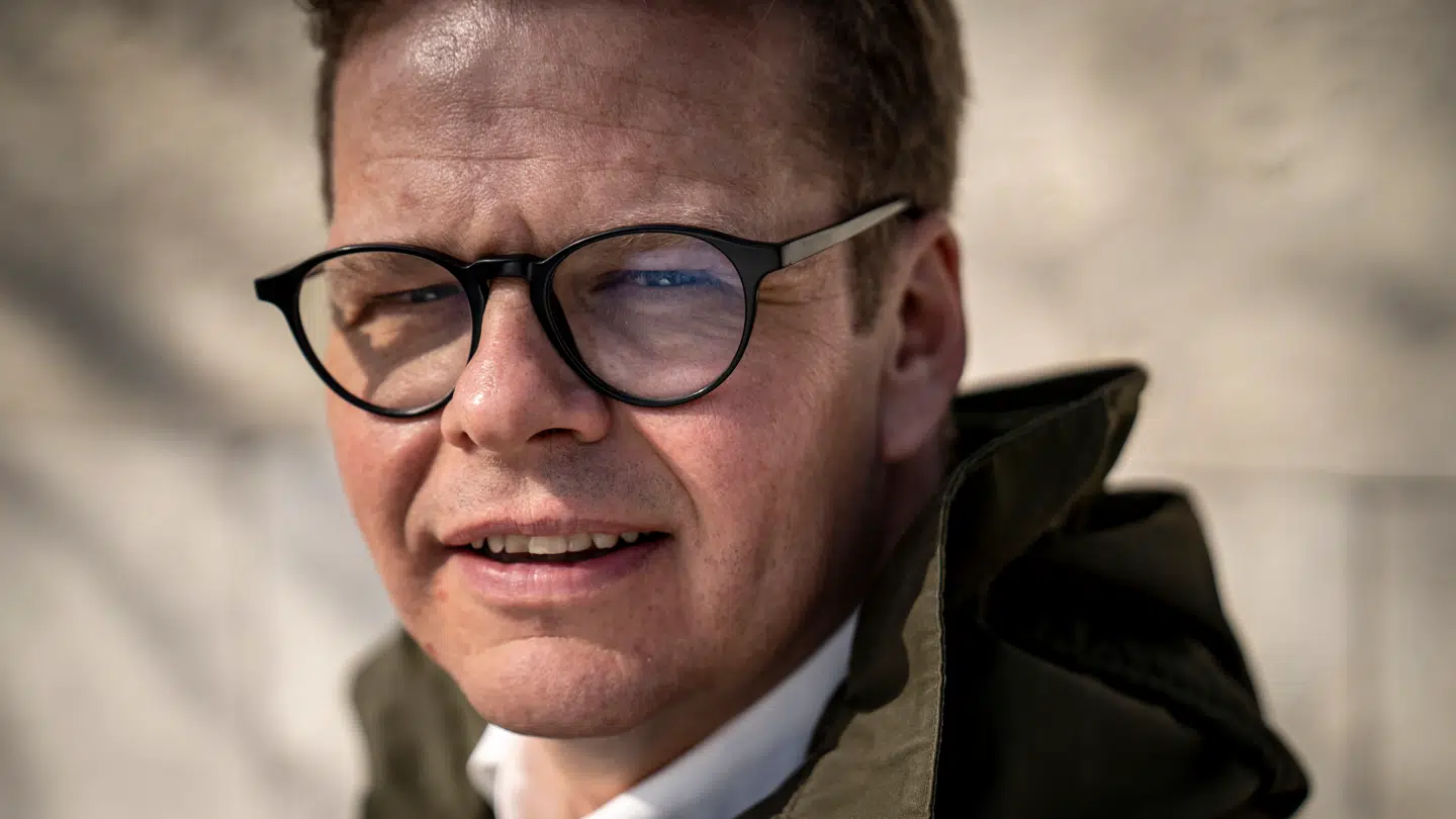 Anders Langballe har fredag sagt ja til kæresten Mette Vestergaard Huss.