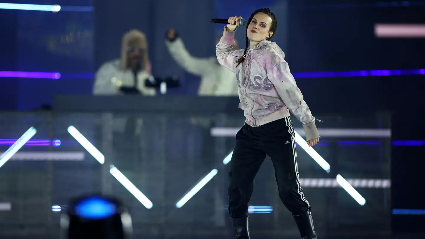 Danske Mø på scenen i Milano.