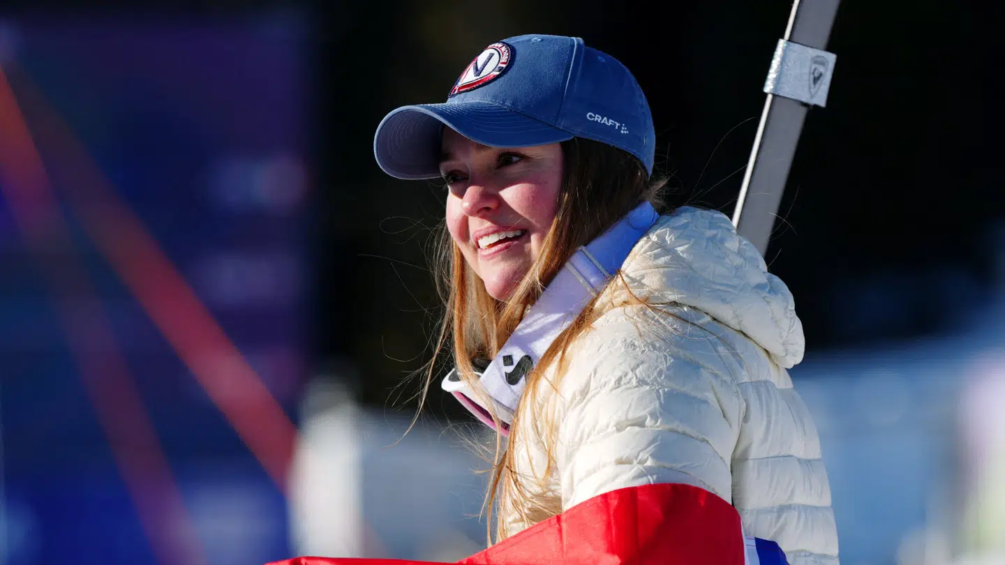Thea Stjernesund husker Timon Haugan som en lille dreng i Manchester United-trøje med Paul Scholes på ryggen, fortæller hun.