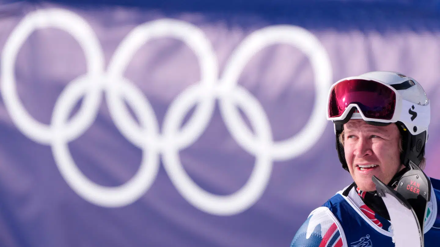 Lige som Thea Stjernesund stillede Timon Haugan op i slalom ved vinter-OL. Modsat sin kæreste vandt han dog ingen medaljer.