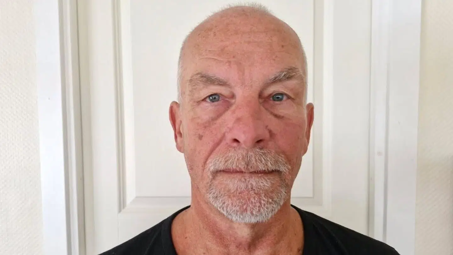 Her ses Erik Nielsen på 64 år. Han og ægtefællen har boet i samme hus siden 1983, og derfor er huset i dag helt gældsfrit.