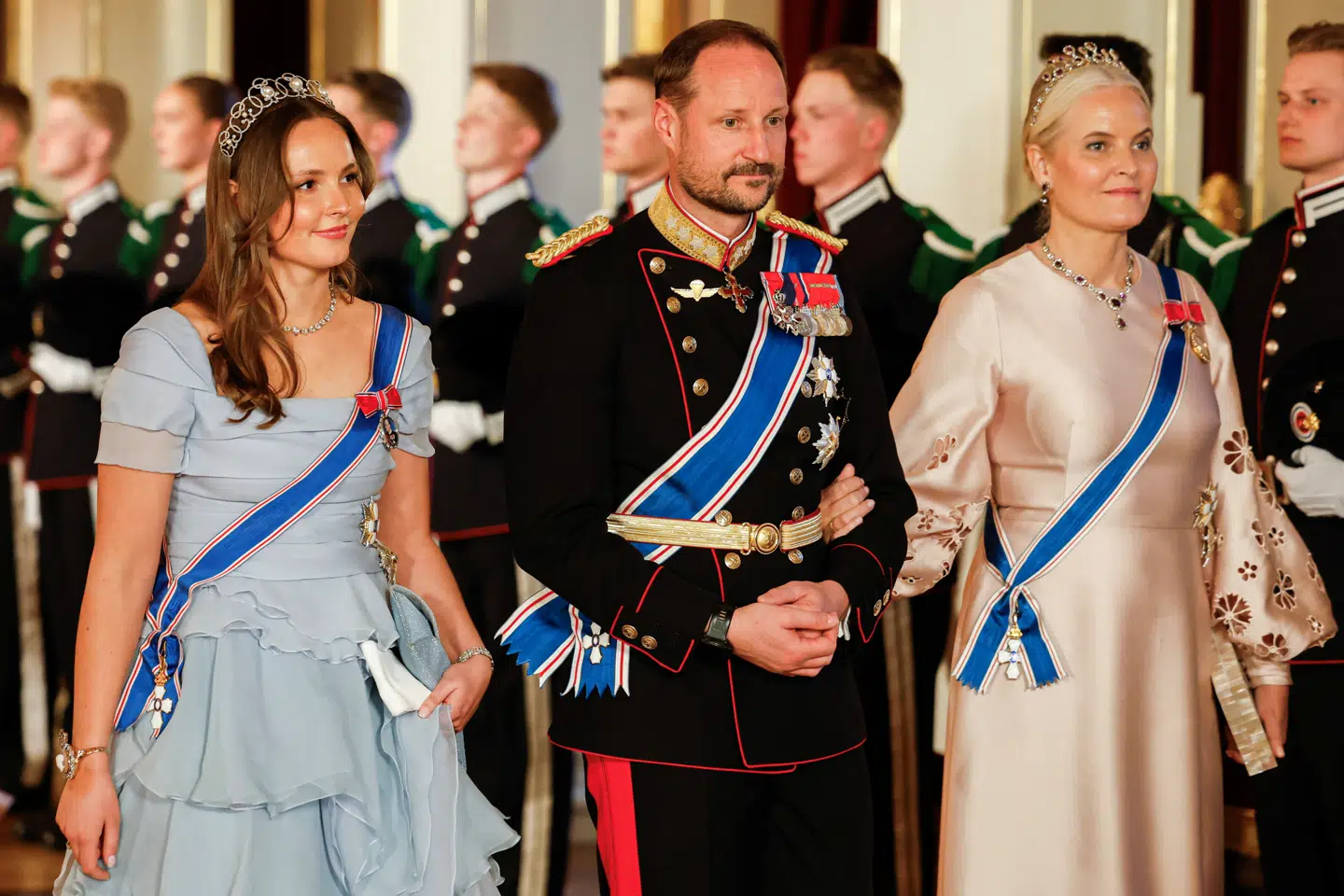 Norway's Princess Ingrid Alexandra, Crown Prince Haakon and Crown Princess Mette-Marit walk to attend a galla djinner at the Palace in connection with the state visit of the Icelandic presidential couple, in Oslo, Norway April 8, 2025. Fredrik Varfjell/NTB/via REUTERS ATTENTION EDITORS – THIS IMAGE WAS PROVIDED BY A THIRD PARTY. NORWAY OUT.NO COMMERCIAL OR EDITORIAL SALES IN NORWAY.