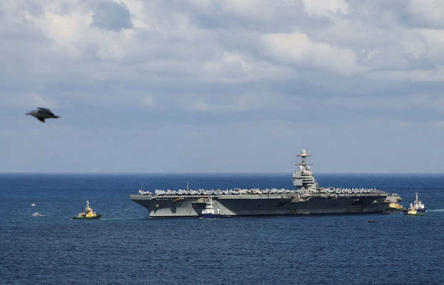 Hangarskibet »USS Gerald R. Ford« ankom fredag til farvandet ud for Kreta i det østlige Middelhav. Men den massive amerikanske opmarch i regionen har foreløbig ikke fået Iran til at give efter for de amerikanske krav.