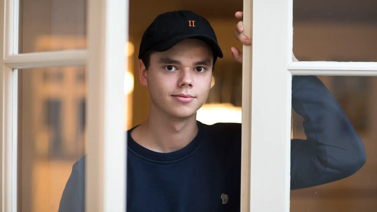 Christian Elhauge fra 'Årgang 0' arbejder i dag som ejendomsmægler.