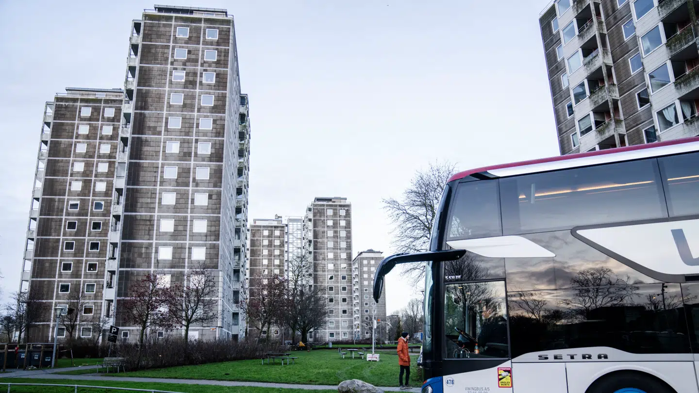 Beboerne fra Bellahøjhusene evakueres i Brønshøj, torsdag den 21. december 2023. Stormen Pia afstedkommer evakueringen. Vindhastighederne er på et niveau, der er kritisk for tre af de ikoniske og vindfølsomme højhuse i Bellahøj i Brønshøj.