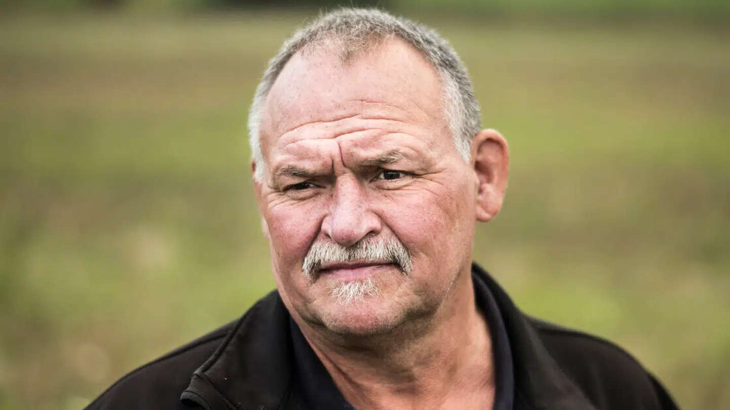 På firsårsdagen for Ruslands invasion står Arne Juhl stadig fast: Danmark bør ikke bruge så mange penge på Ukraine.