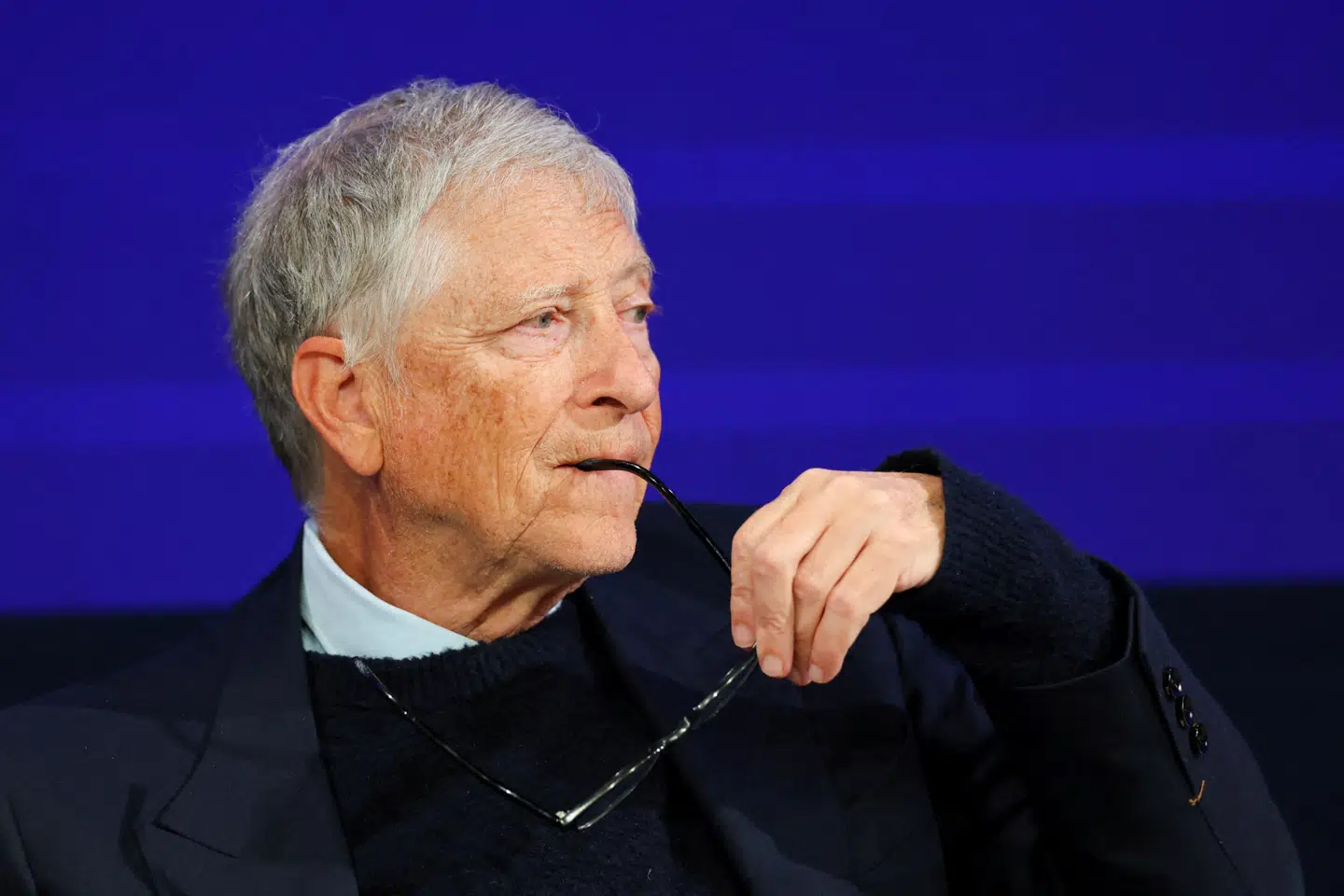 Microsoft-medstifter og verdens 17.-rigeste, Bill Gates, har indrømmet over for sine ansatte, at han har haft to affærer, og undskylder for sine forbindelser til Jeffrey Epstein.