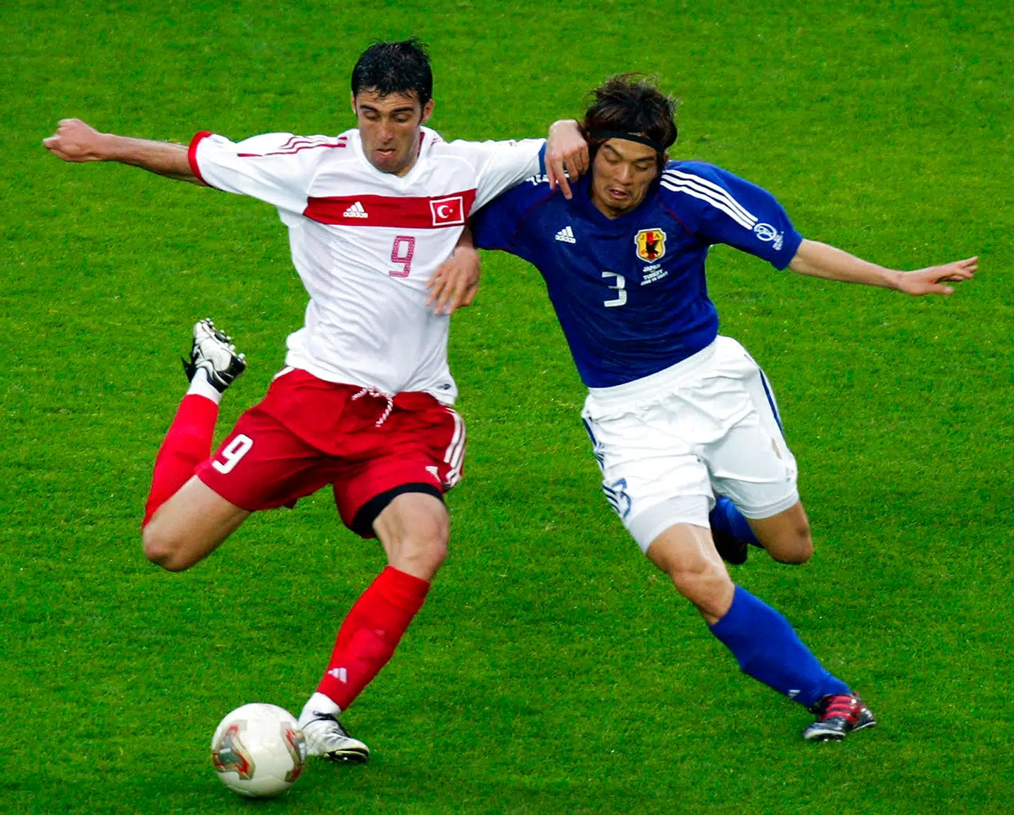 Hakan Sükur i aktion for Tyrkiet mod Japan ved VM i 2002.
