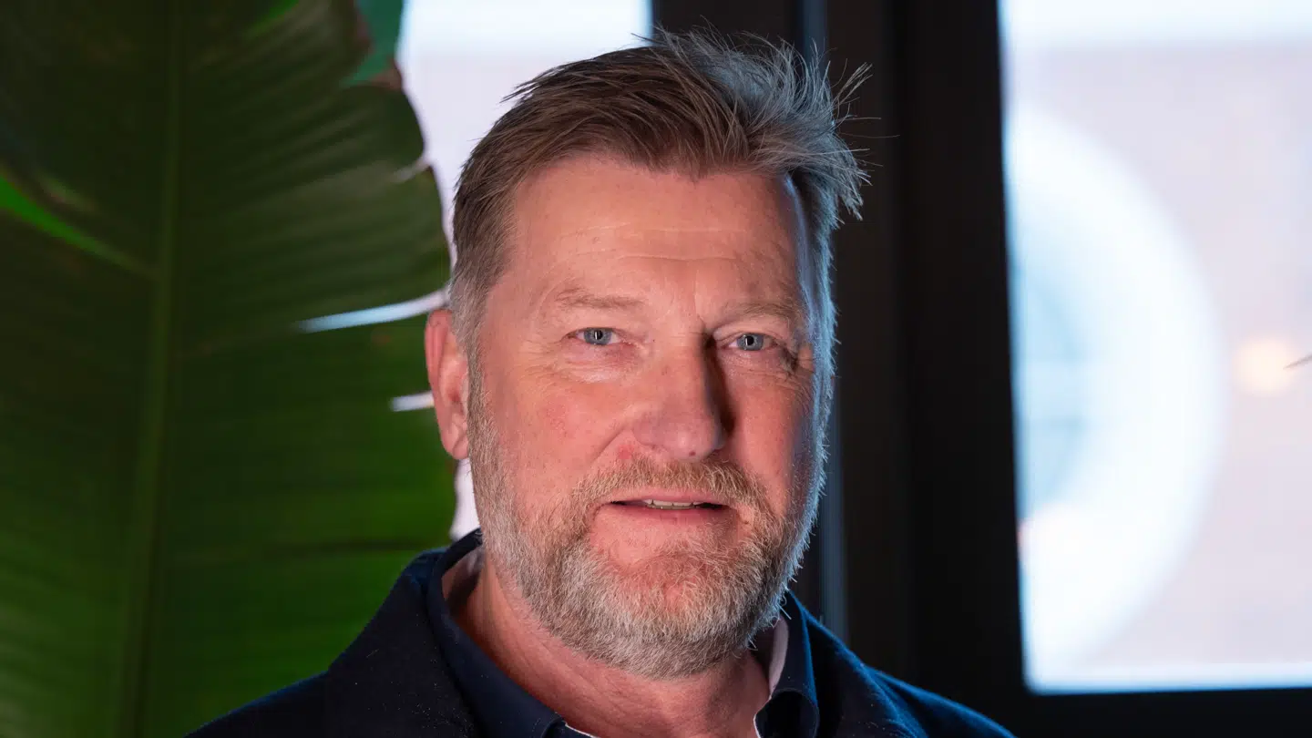 Formel 1-kommentator Janne Blomqvist fik æren af at være toastmaster til sin gode ven og kollega, Mercus Ericssons, bryllup.