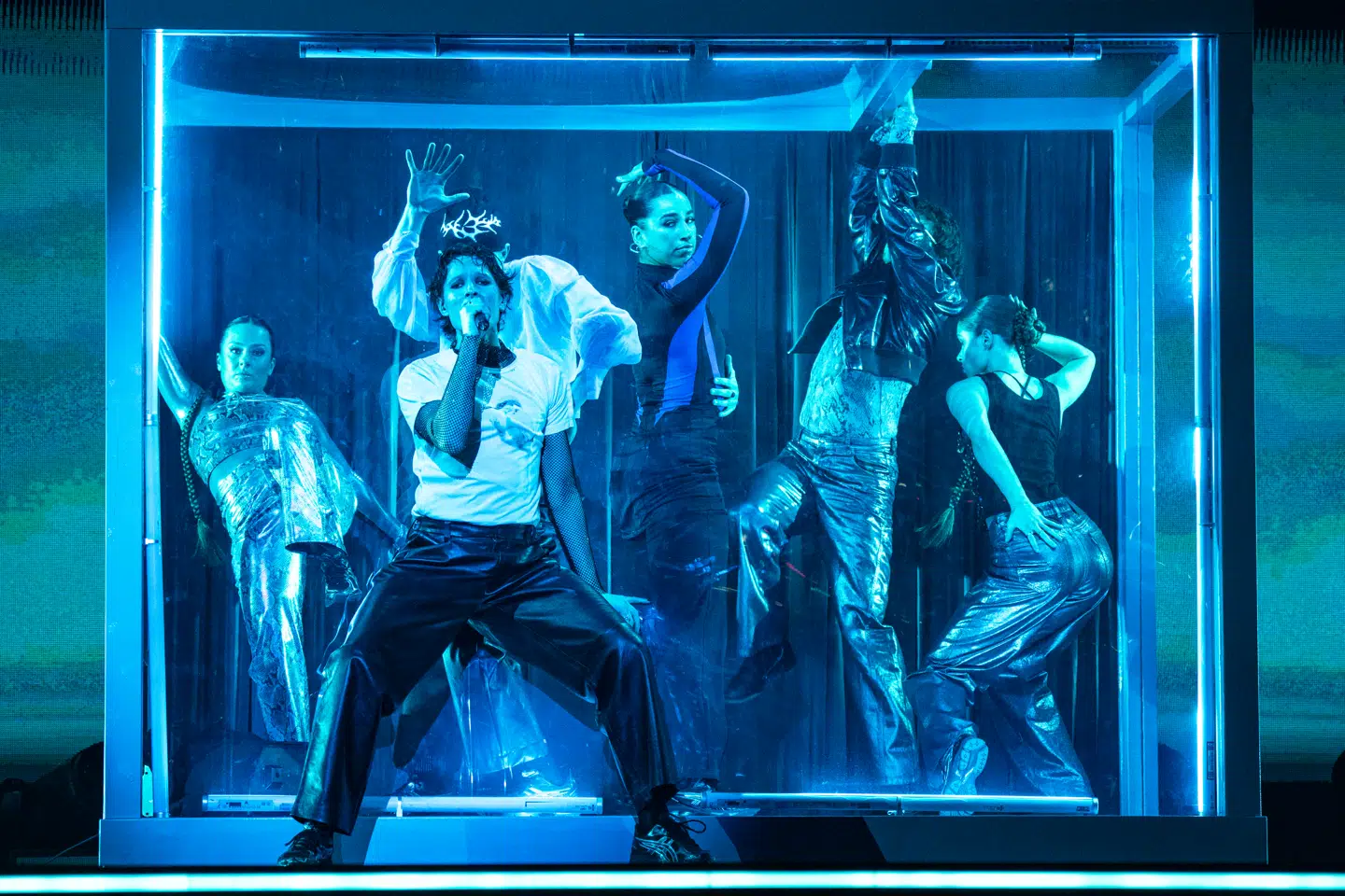 Søren Torpegaard Lund vakte opsigt med sit sceneshow under dansk Melodi Grand Prix.