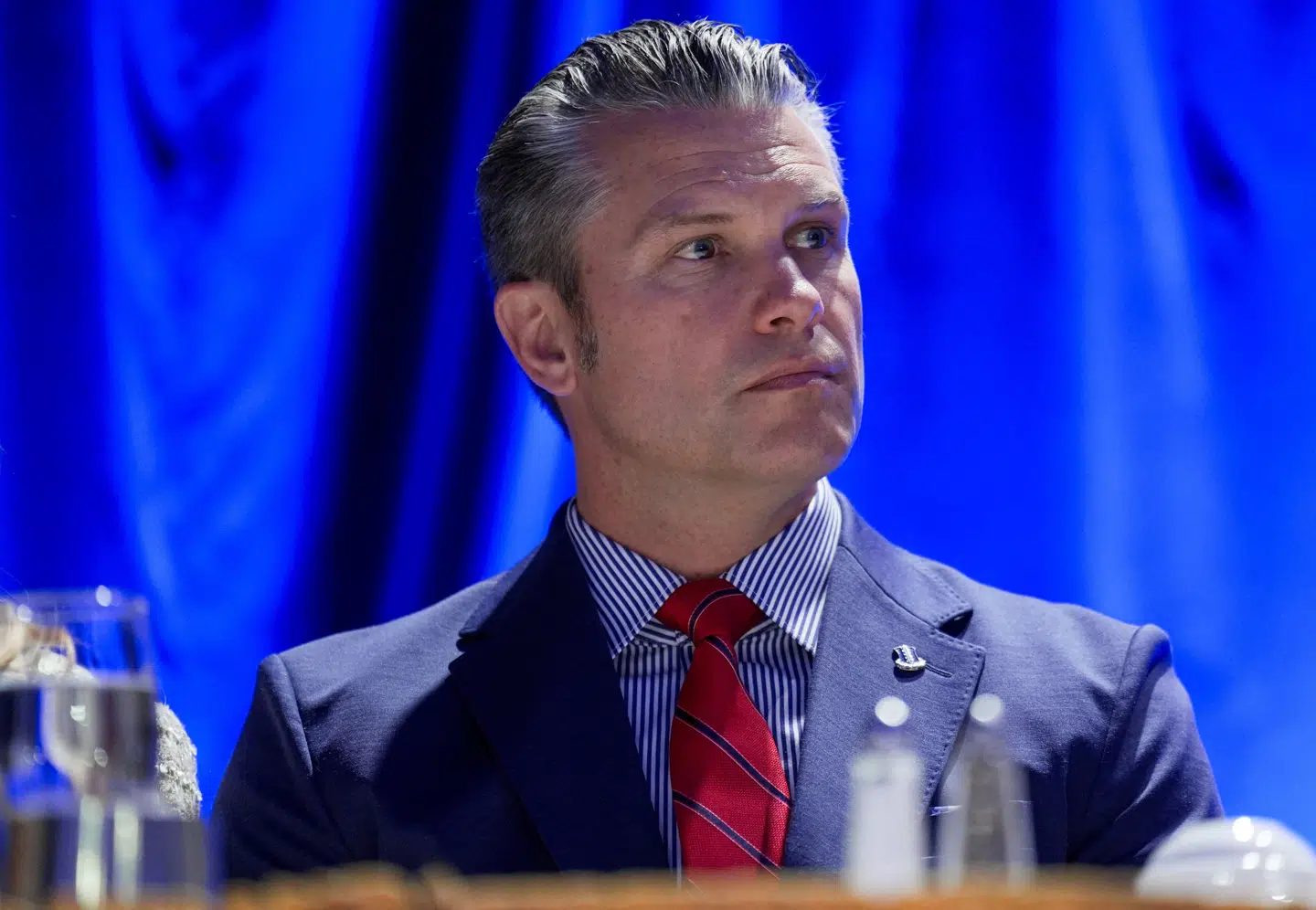 Den amerikanske forsvarsminister, Pete Hegseth, vil vride armen rundt på selskabet bag den kunstige intelligens Claude, Anthropic, hvis teknologi – stik imod brugerbetingelserne – blev anvendt, da Venezuelas præsident blev kidnappet af amerikanske tropper.