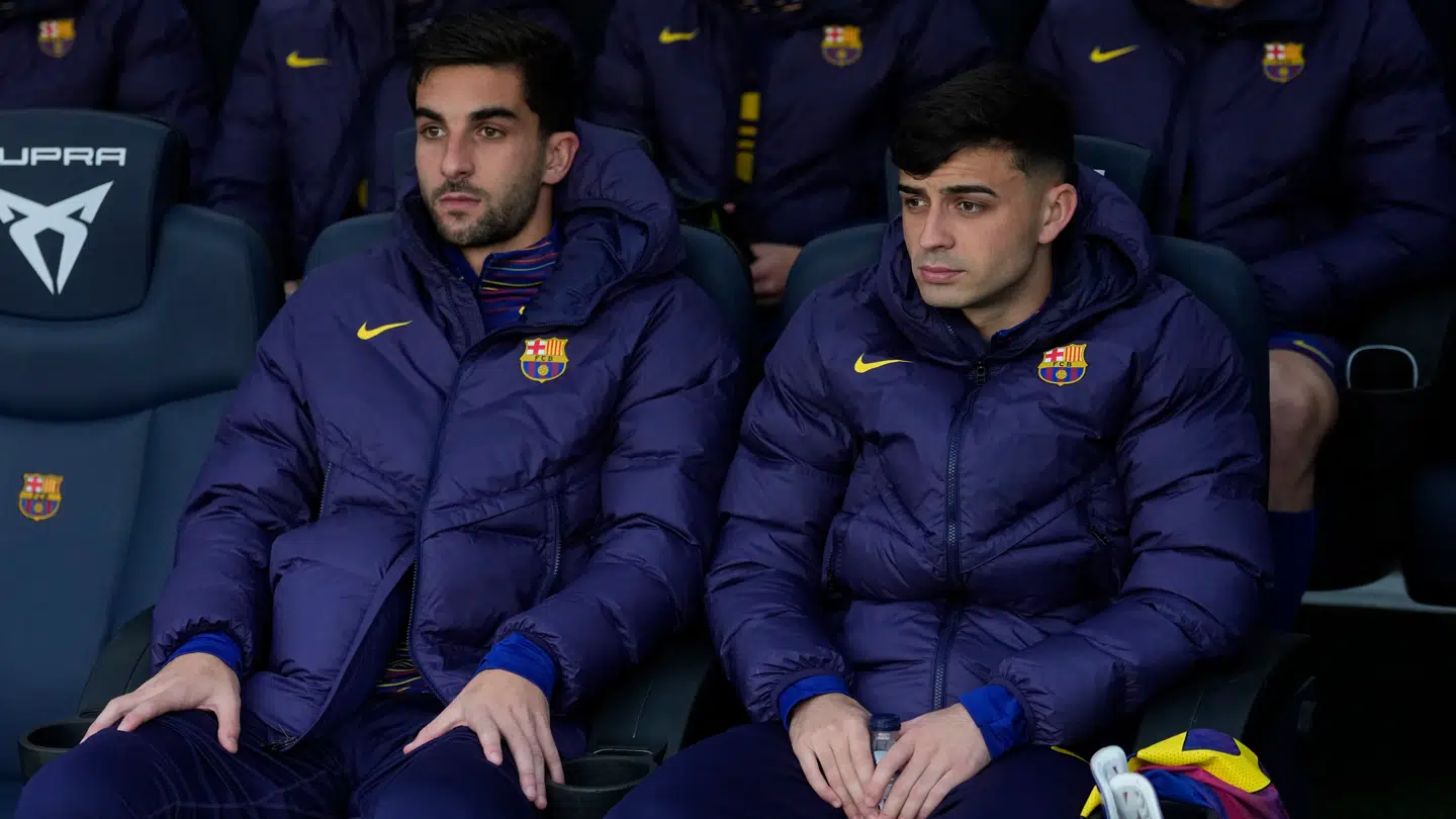 F.C. Barcelonas Pedri Torees (th.) og Ferran Torres (tv.).