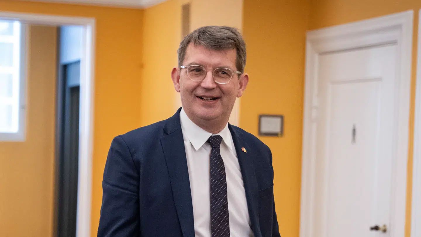 Troels Lund Poulsen (V) har endnu ikke meldt sig som statsministerkandidat - men han skal se at komme i gang, mener hans bagland.