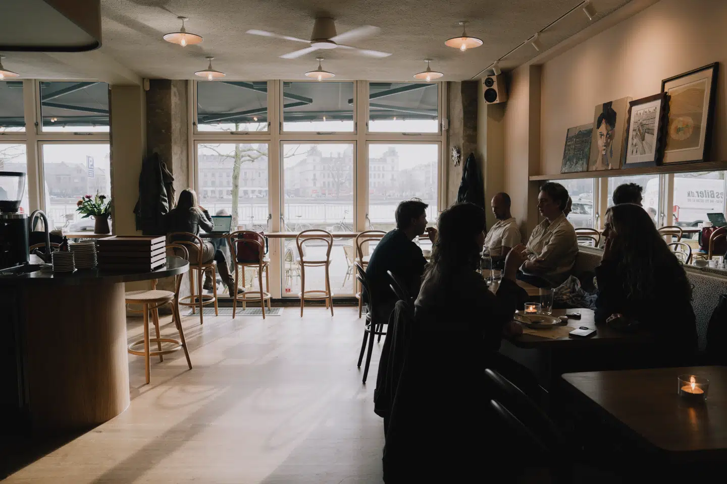 Sol & Luna er en ny dobbeltrestaurant, der har åbent hele dagen.