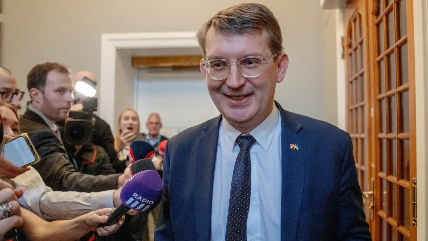 Statsminister Mette Frederiksen (S) udskrev folketingsvalg torsdag 24 marts. Her ses forsvarsminister Troels Lund Poulsen (V) komme ud fra Folketingssalen, efter at valget er blevet udskrevet.