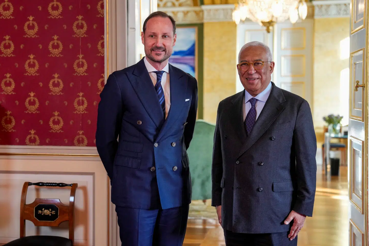 Hjemme i Oslo har kronprins Haakon for nylig ageret vært for EU-præsident Antonio Costa.