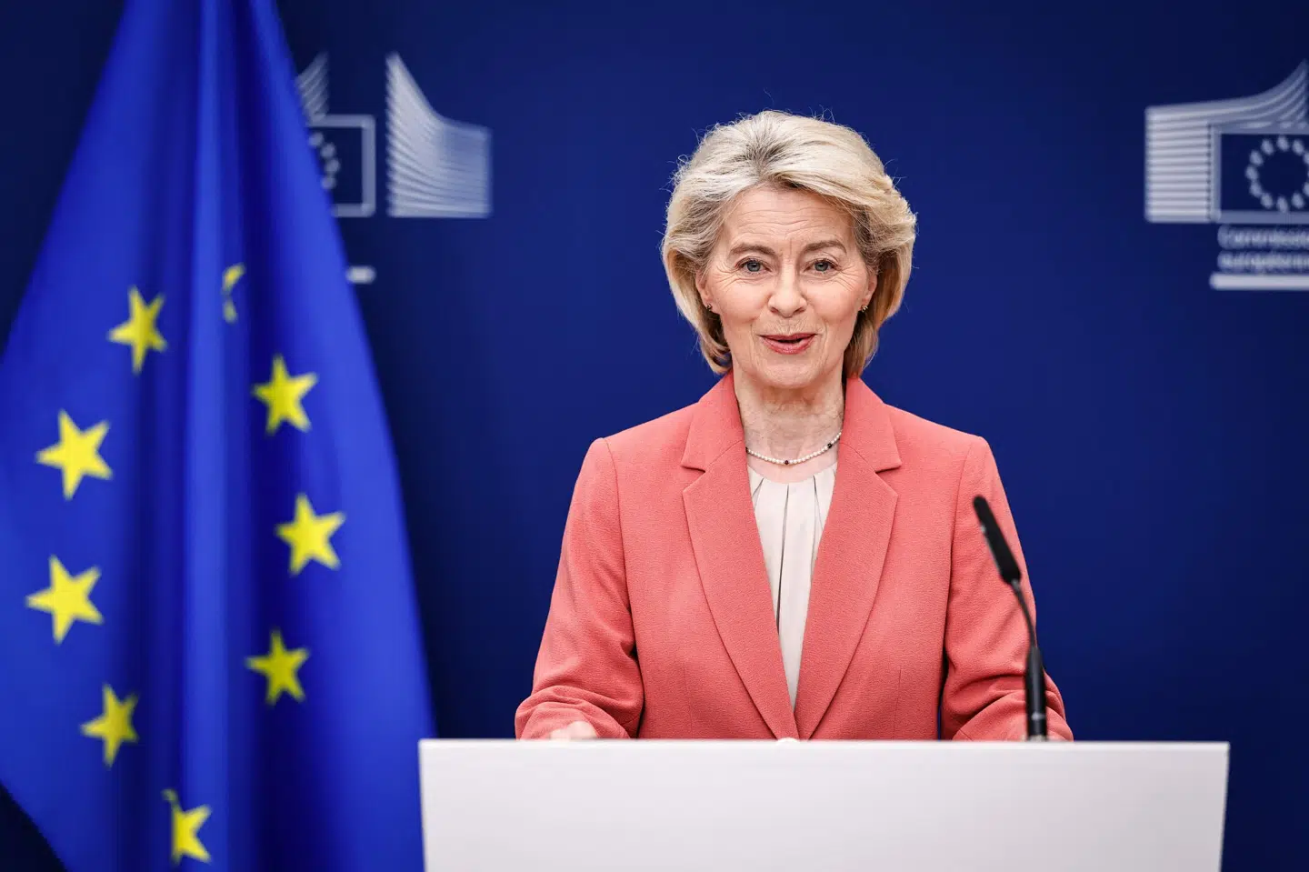 EU-Kommissionsformand Ursula von der Leyen har fredag meddelt, at EU vil implementere Mercosur-aftalen midlertidigt, mens EU-Domstolen vurderer aftalen.